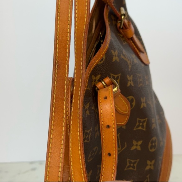 Louis Vuitton Monogram Bucket PM Shoulder Tote Bag - Picture 14 of 15